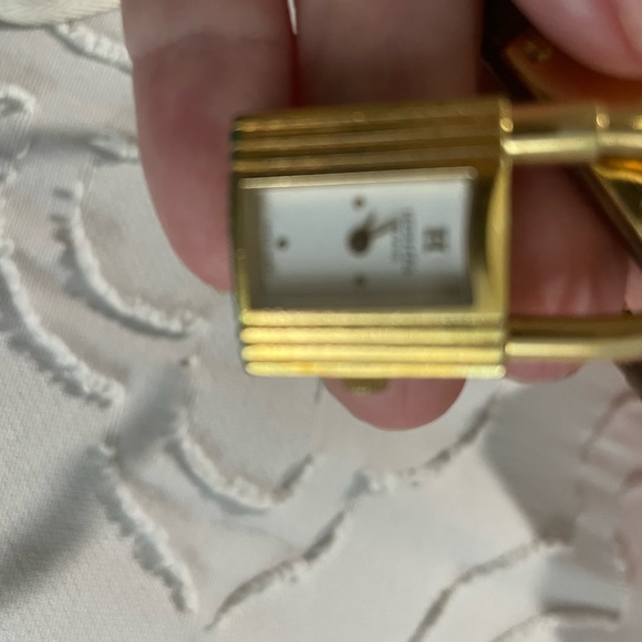 Hermès Kelly Watch , lightly worn ,in box .Price is firm🌺🌼🌸 - Picture 3 of 10